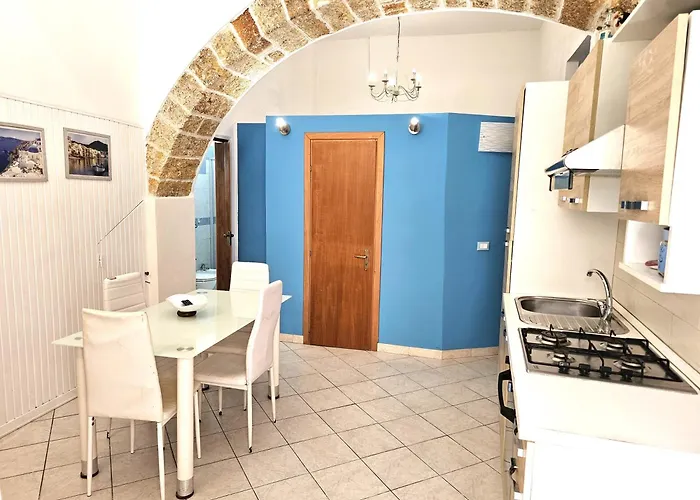 Cortile Maggiore 度假居 切法卢