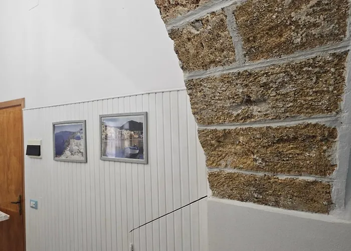 度假居 Cortile Maggiore 切法卢